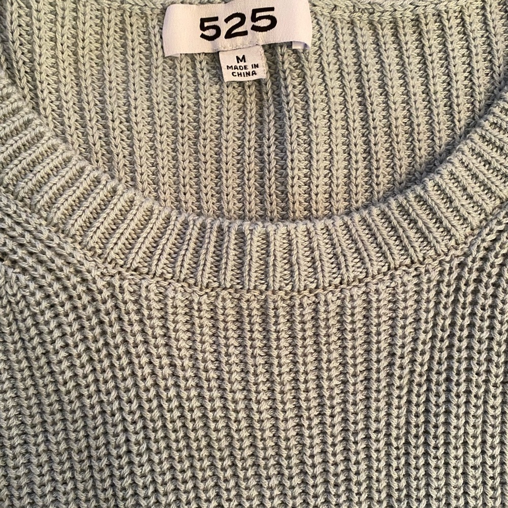 525 America sweater medium